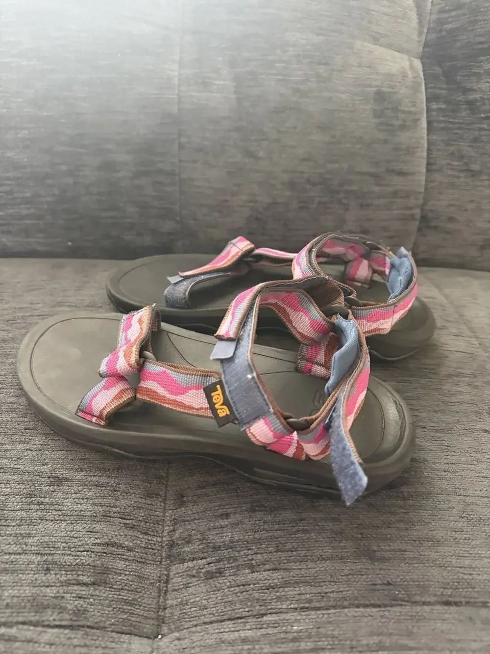 Teva Sandals Hurricane XLT2 Sport Sandals Women’s Size 6/ Youth Size 4 Purple